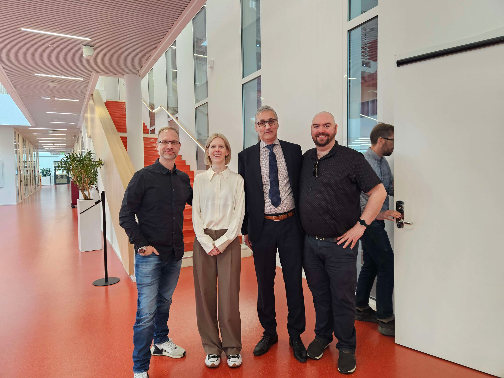 Rickard Sörlin with thesis colleagues and examiners at Mälardalen University